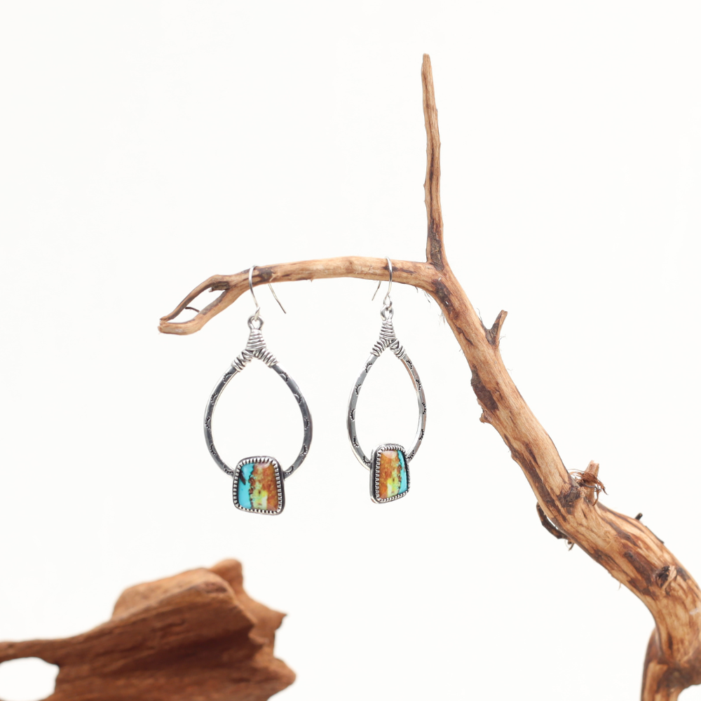 Boucles D'oreilles Émeraude d'Élise - Gemmes Turquoise et Alliage de Cuivre